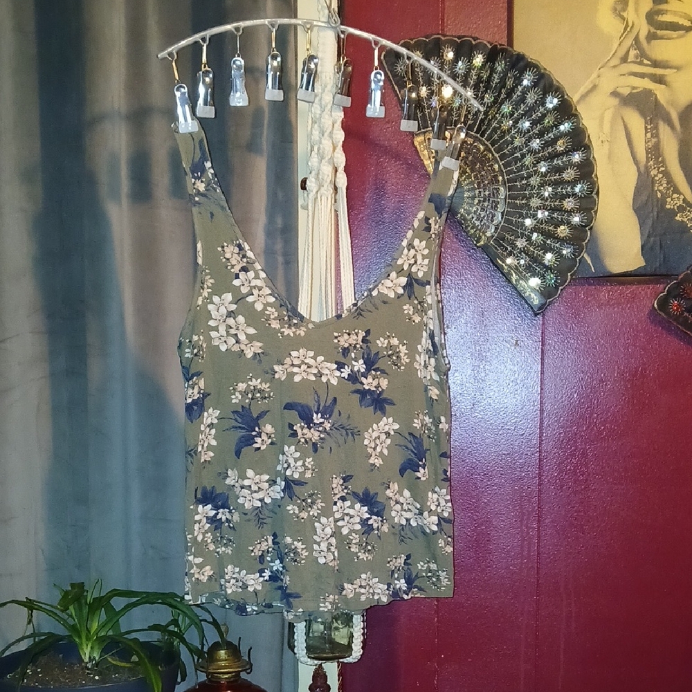American Eagle Outfitters Olive Floral Camisole